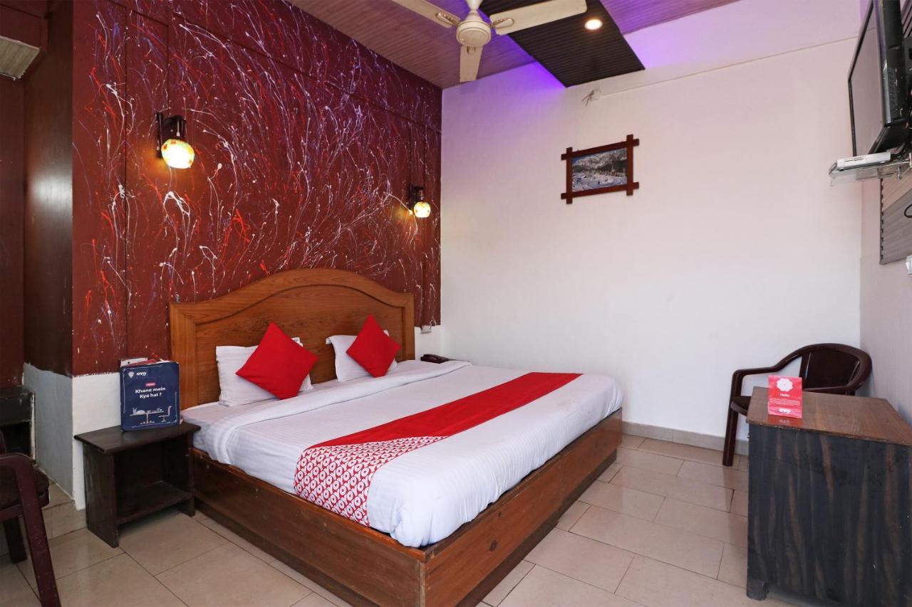 Oyo 80678 Shreenath Residency New Delhi Extérieur photo