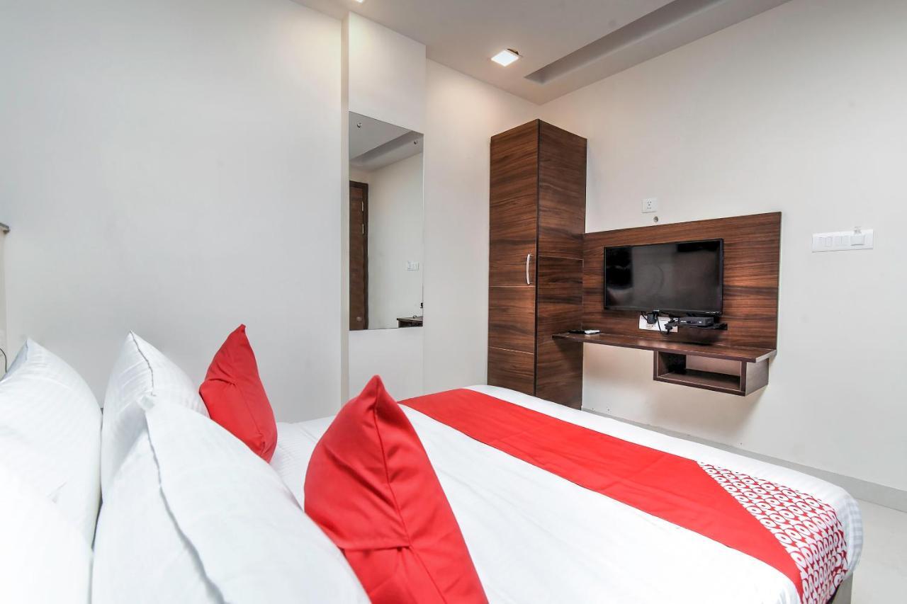 Oyo 80678 Shreenath Residency New Delhi Extérieur photo