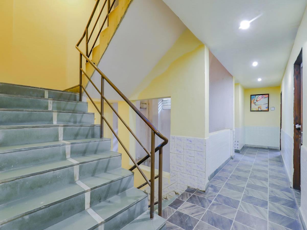 Oyo 80678 Shreenath Residency New Delhi Extérieur photo