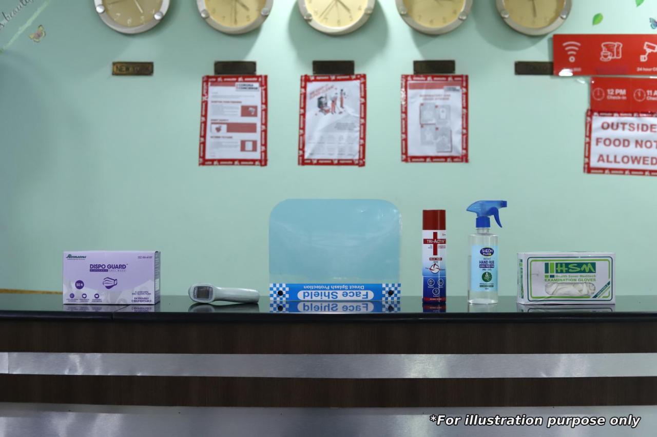 Oyo 80678 Shreenath Residency New Delhi Extérieur photo